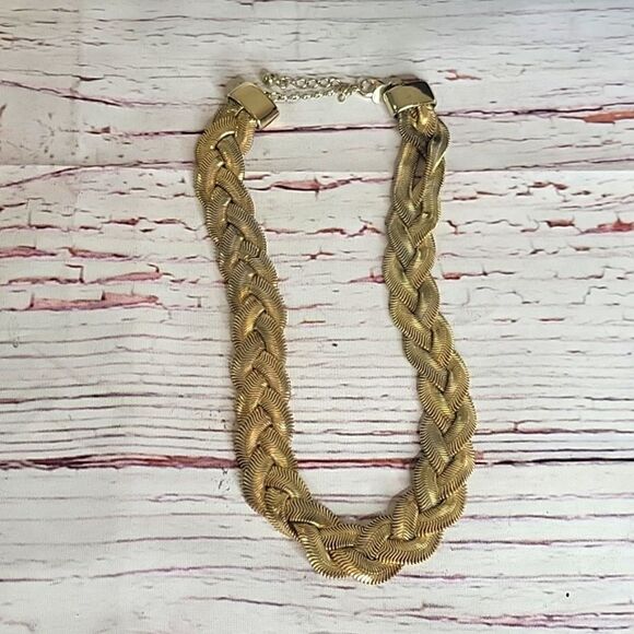EXPRESS Goldtone Braided Necklace - Picture 3 of 8
